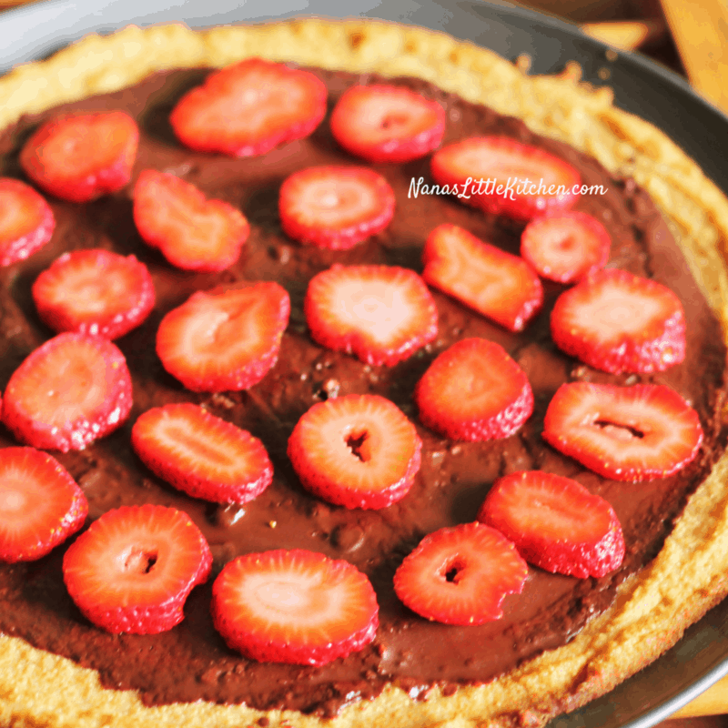 Chocolate Covered Strawberry Truffle Pizza
